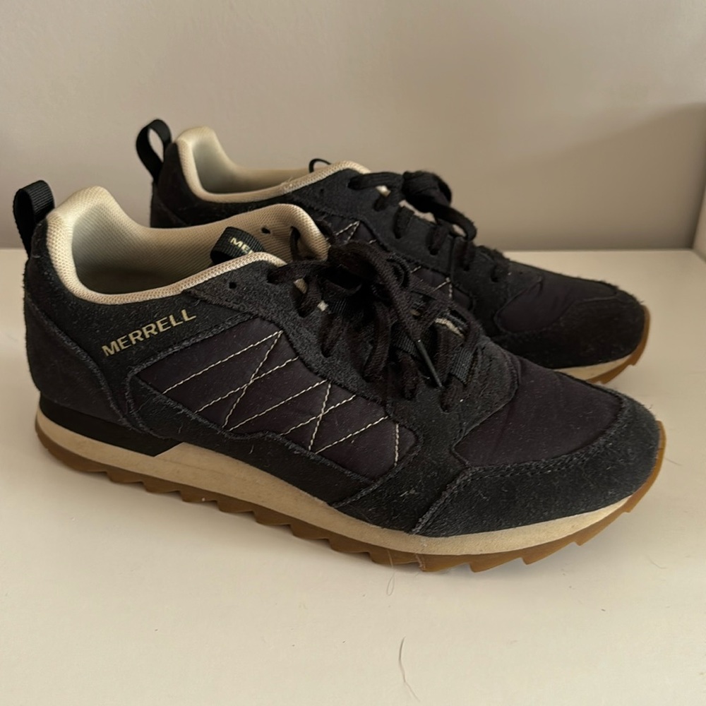 Merrill black Shoes size 8